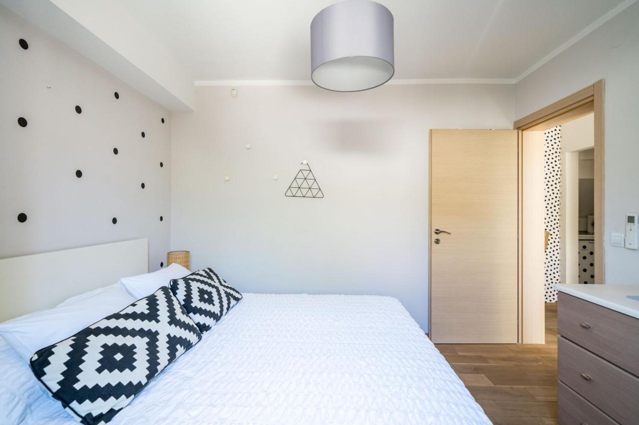Stay U-Nique Studio Apartment In Orasac Esterno foto