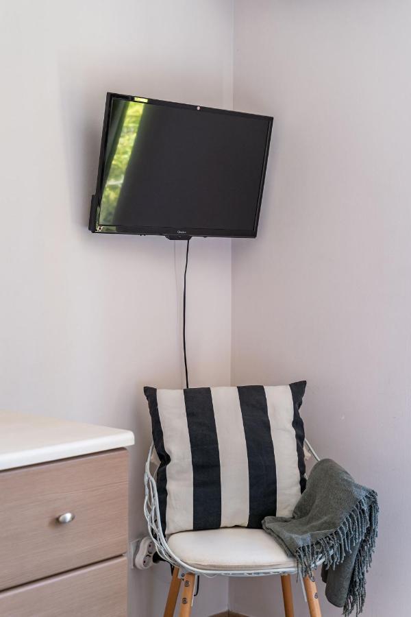 Stay U-Nique Studio Apartment In Orasac Esterno foto