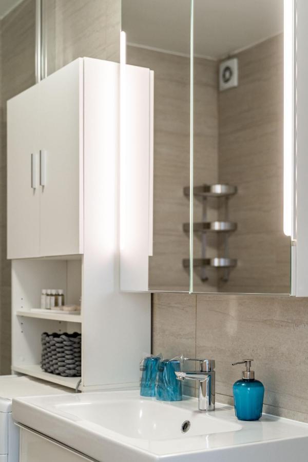 Stay U-Nique Studio Apartment In Orasac Esterno foto