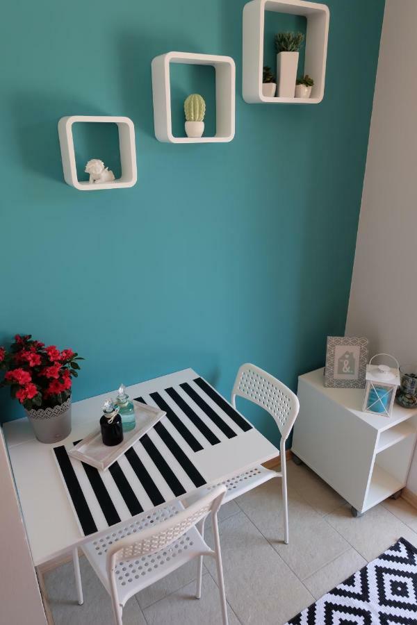 Stay U-Nique Studio Apartment In Orasac Esterno foto