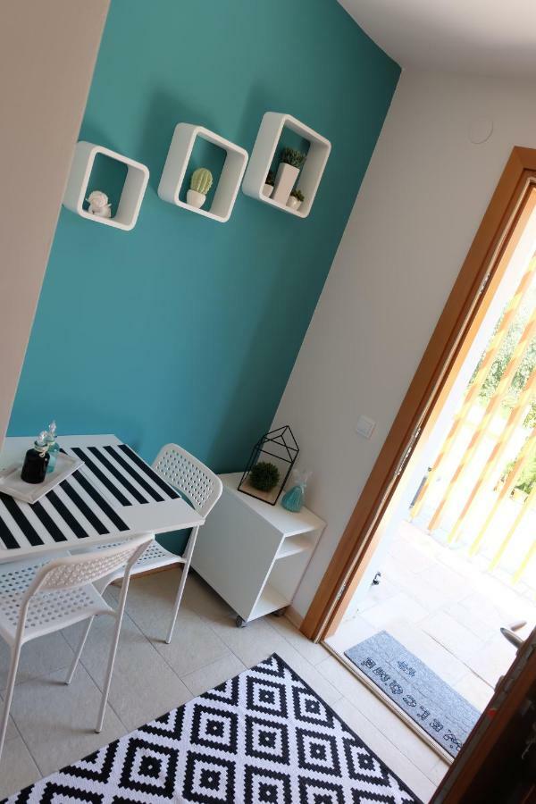 Stay U-Nique Studio Apartment In Orasac Esterno foto